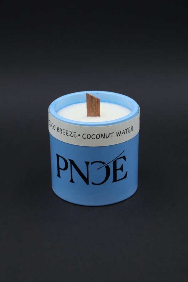 "Coco Breeze" -Coconut Water 100% Natural Soy Wax