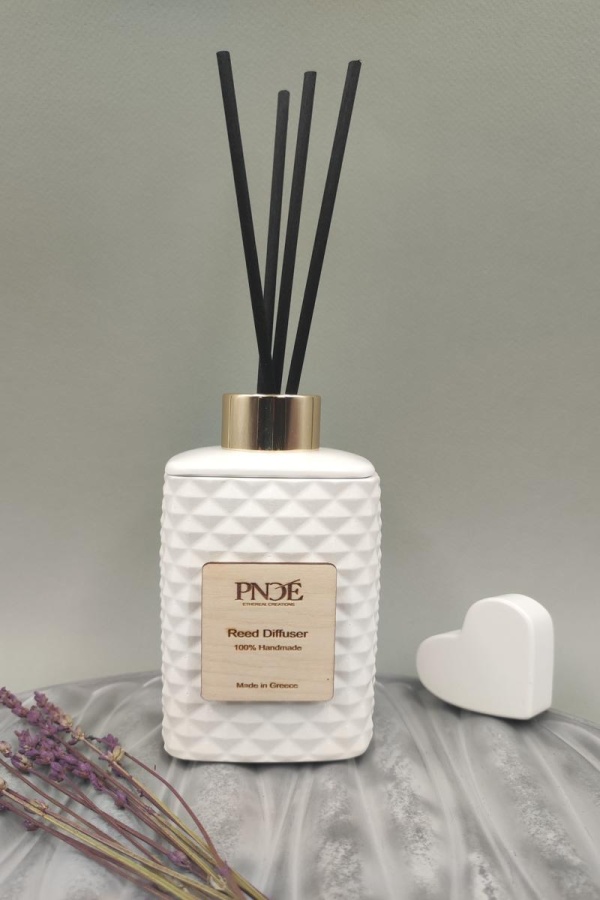 "AETHERIA " 100% Handmade Jar - Off White "AETHERIA " 100% Handmade Jar - Off White