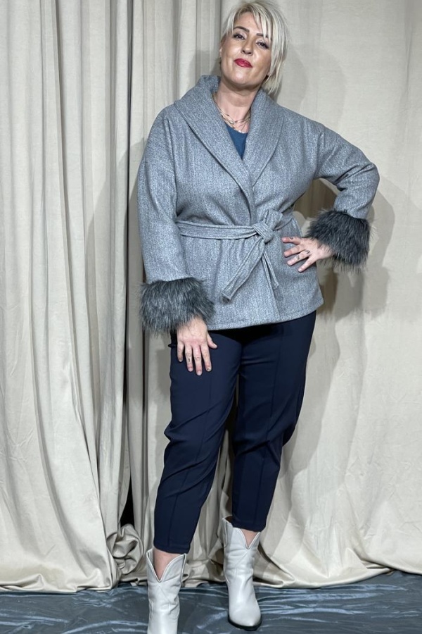 ARIA ΚΟΝΤΟ ΠΑΛΤΟ ΜΕ ΖΩΝΗ ΚΑΙ ΓΟΥΝΙΝΕΣ ΛΕΠΤΟΜΕΡΕΙΕΣ