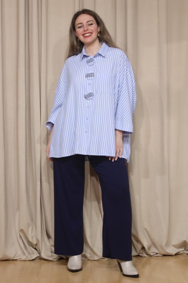 ARLEN OVERSIZED ΠΟΥΚΑΜΙΣΑ ΜΕ ΜΕΓΑΛΑ ΔΙΑΚΟΣΜΗΤΙΚΑ ΚΟΥΜΠΙΑ