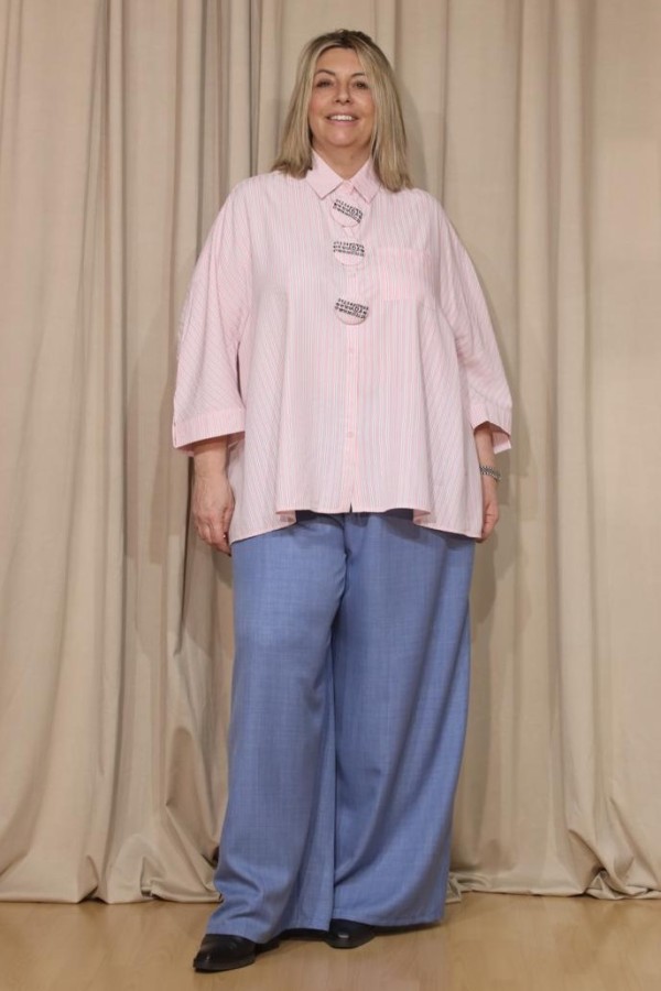 ARLEN OVERSIZED ΠΟΥΚΑΜΙΣΑ ΜΕ ΜΕΓΑΛΑ ΔΙΑΚΟΣΜΗΤΙΚΑ ΚΟΥΜΠΙΑ