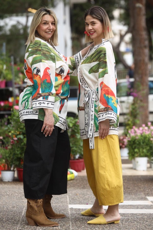 TROPICAL PARROT WRAP TOP